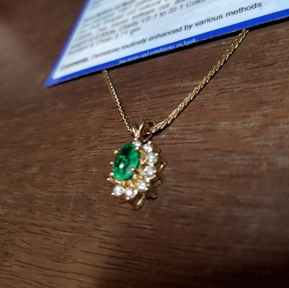 Emerald Halo Necklace w/Certificate - Picture 5 of 8